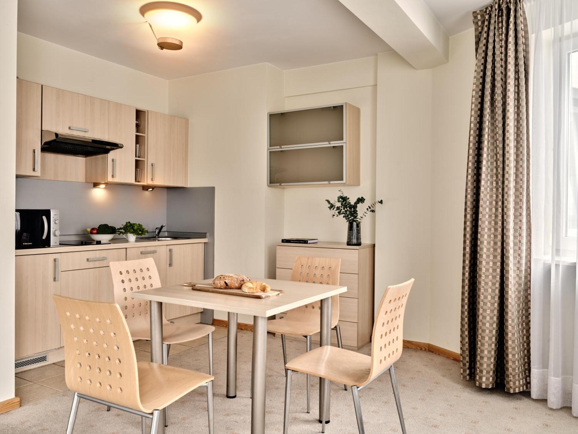 Apartamenty Media Park Varsovie Extérieur photo