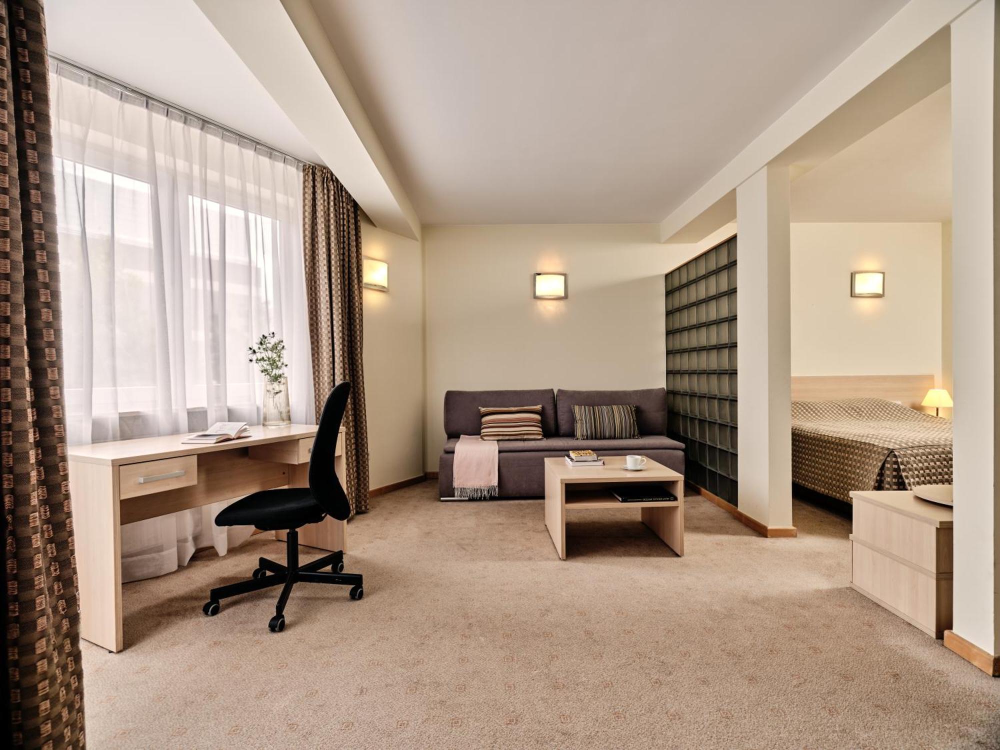 Apartamenty Media Park Varsovie Extérieur photo